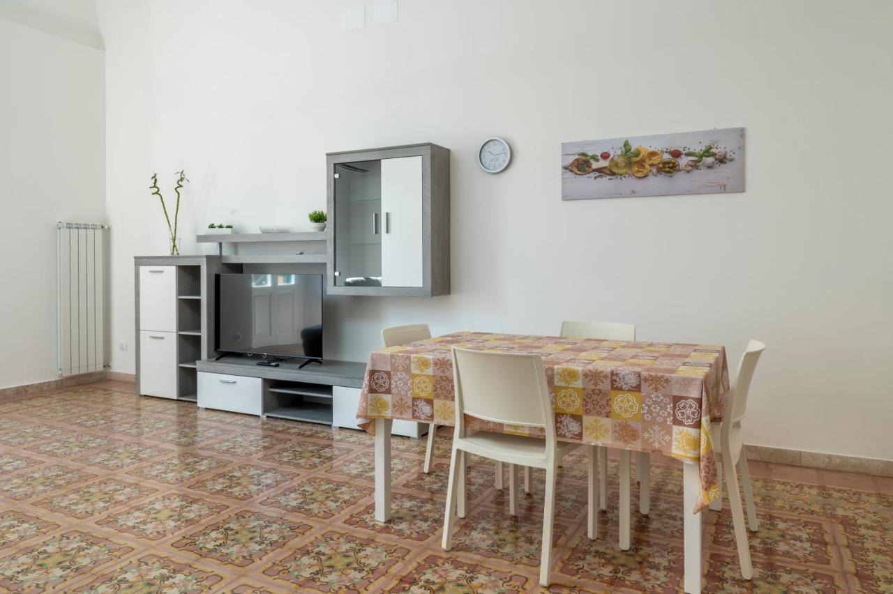 Le Case Di Franca Trapani Buitenkant foto