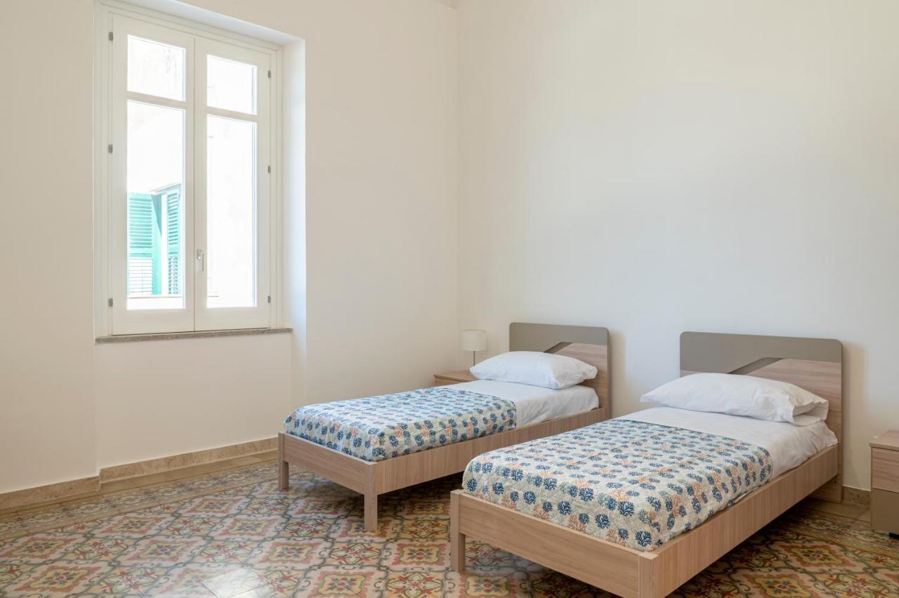 Le Case Di Franca Trapani Buitenkant foto